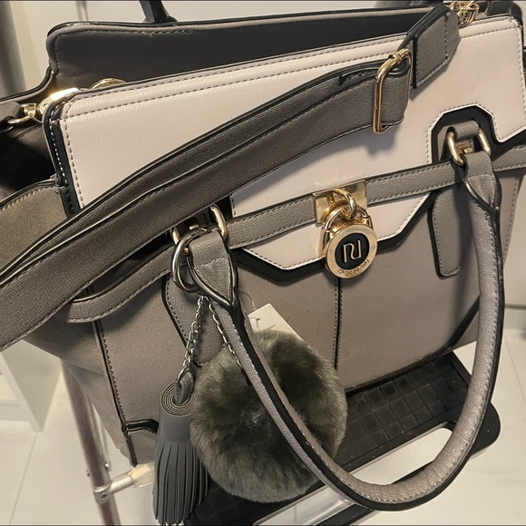 Brand new with tags - Picture 3 of 8